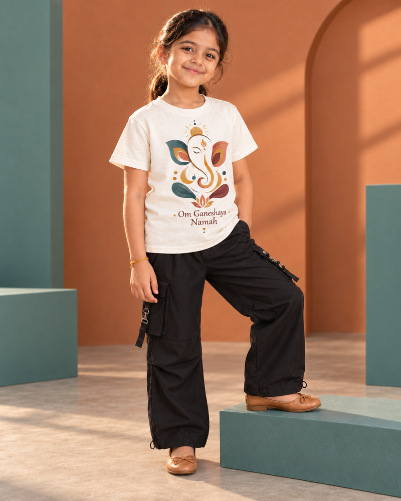 Om Ganeshaya Namah Graphic Tee